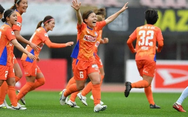 新潟Lが女王・浦和に2-0で快勝、無敗の東京NBは終始押し込むもEL埼玉とドロー【WEリーグ】