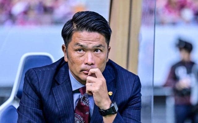 【鹿島が直面する、常勝軍団再建の難しさ(1)】岩政監督も1年半で事実上の解任……クラブ内にある根強い「レジェンドを呼び戻せば何とかなる」の考え方