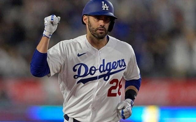 大谷翔平の移籍が誘発しそうな“実質トレード”　米記者予想…割食らうド軍DHの行方