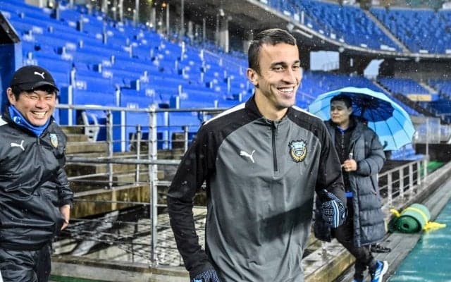 「今まで通り何も変わらず」MFシミッチが川崎でのラストゲームに秘めた想い……「サポーターが喜んでシーズンを納めることができる」と勝利誓う