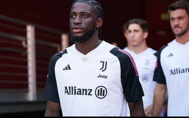 中盤の補強目指すユベントス、資金調達のため若手FW売却を検討？