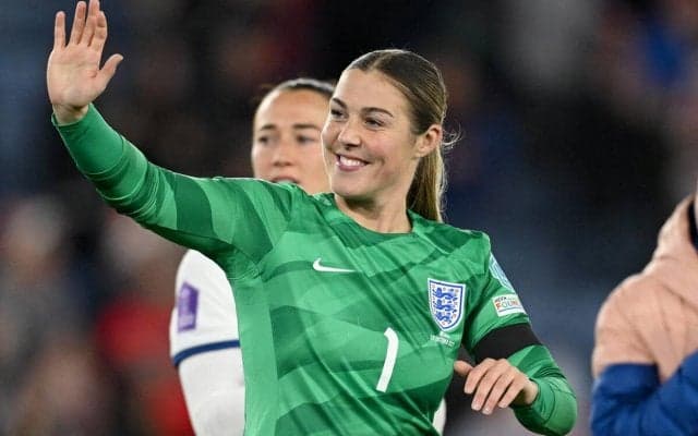 GKユニフォームが衝撃のたった5分で完売…イングランド女子代表GKが大人気