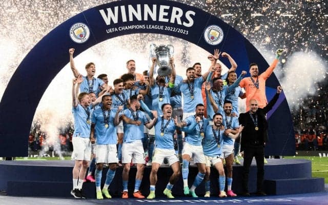 マンチェスター・シティがファンの選ぶ今年の漢字「三」を発表！リアルに寄せたコラ画像が話題も、他の漢字を挙げる声も多数