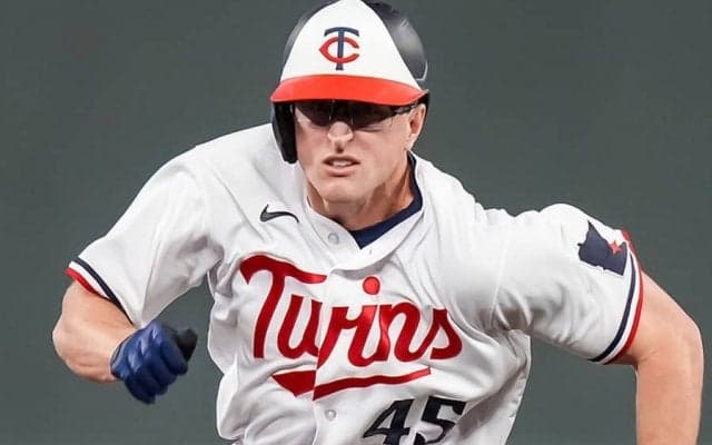 最強右腕から1試合2発…日本ハムが俊足外野手獲得へ　米記者報じる、今季3Aで44盗塁