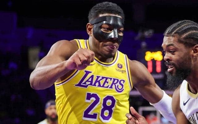 八村塁、欠場したレブロンの代役として先発出場…レイカーズはスパーズに勝利