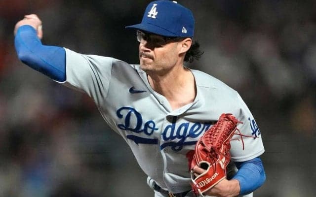 大谷翔平に「17」譲渡…ド軍右腕のお騒がせ過去　大乱闘に報復死球、妻はSNSで“勧誘”