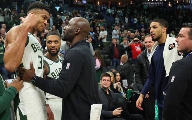 大記録誕生も“記念球”巡り乱闘…鬼の形相で敵陣突撃「本当に試合球か」負傷者も