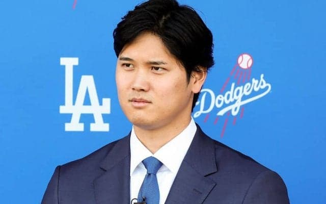 大谷翔平、スーツは最大86万円　ネクタイも“青仕様”…ドイツ製のオーダーメード