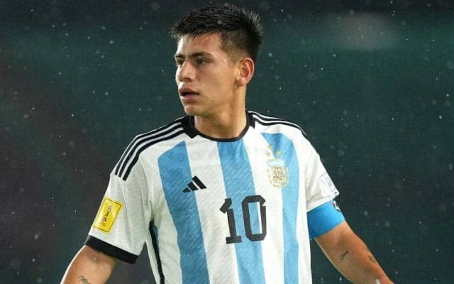 日本戦で直接FK決めたU-17アルゼンチン代表の逸材確保へ、バルセロナが代理人と交渉中か