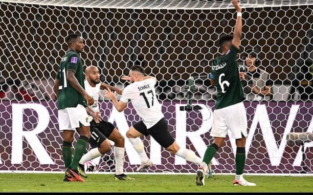 退団するシャルクが決勝点、浦和がシティの待つ準決勝へ進出【クラブW杯】