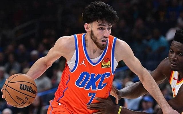 新人王候補ホルムグレンが衝撃の9ブロック！ 17得点11リバウンドでトリプルダブル未遂