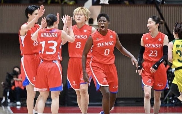 デンソーが皇后杯10連覇中のENEOSを撃破…大黒柱の髙田真希が躍動して悲願の初優勝