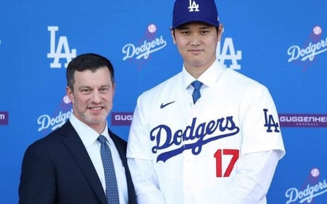 ドジャース編成本部長が告白 大谷翔平獲得決定の瞬間「バレロから『あなたたちは彼を手に入れた』と言われたんだ」