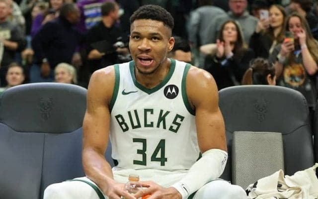 バックスのヤニスがNBA史上4人目の快挙…主要3部門で球団最多記録に到達