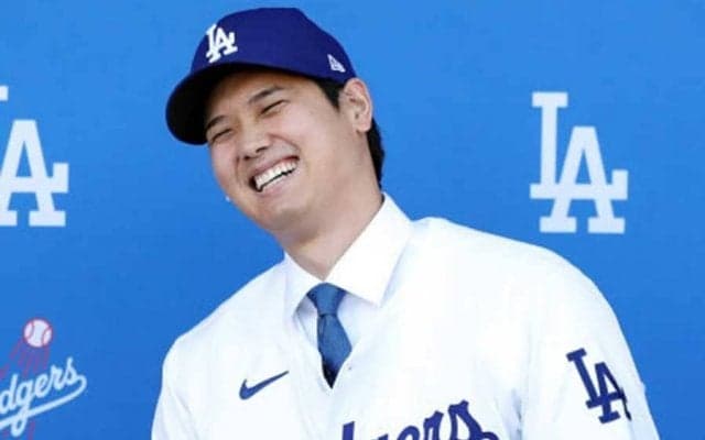 突如現れた大谷翔平が「メチャカッコいい」　あまりの大きさにファン歓喜…日米大絶賛「傑作」