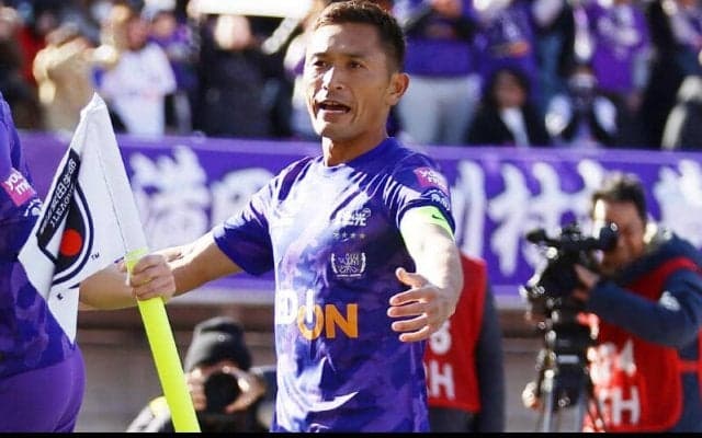 37歳の青山敏弘が来季も広島とともに！　契約更新で21年目突入