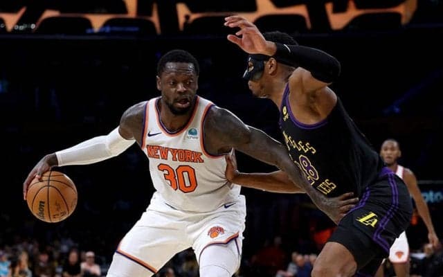 レブロン&デイビスが躍動もレイカーズがニックスに敗戦…八村は3Pやダンクで8得点