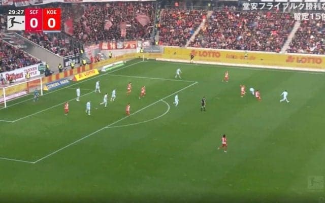 守備でも強メンタル！“チーム最多タックル成功数” 堂安律がピンチを阻止する完璧タックル→強引にボール奪取 攻撃の起点を作り決定機を演出した瞬間