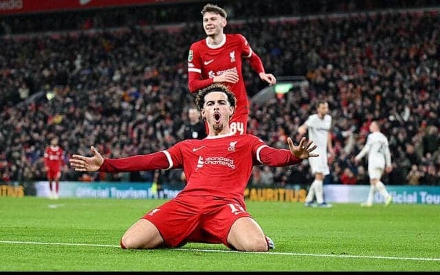 カーティス2発などで5発完勝リバプールがベスト4進出！　先発の遠藤航は週末アーセナル戦へ良い調整に【EFLカップ】