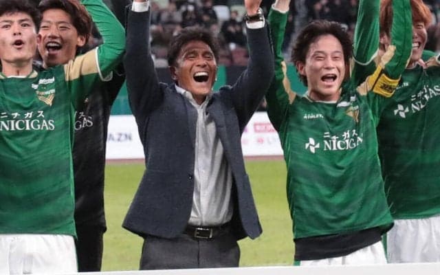 【Jリーグ移籍情報まとめ/12月20日】16年ぶりJ1復帰の東京V・城福浩監督が続投！ C大阪DF山中亮輔が名古屋に完全移籍