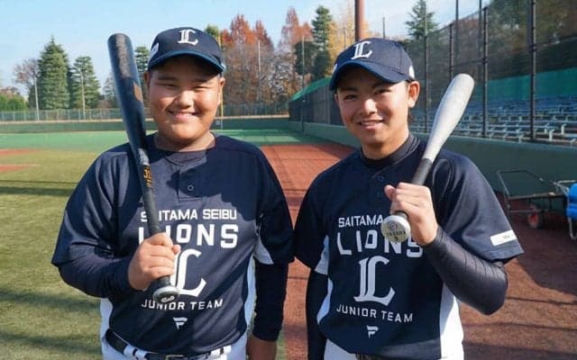 最強スラッガー次男は「守備もうまい」　強気の女子…個性派集団が備える“力強さ”