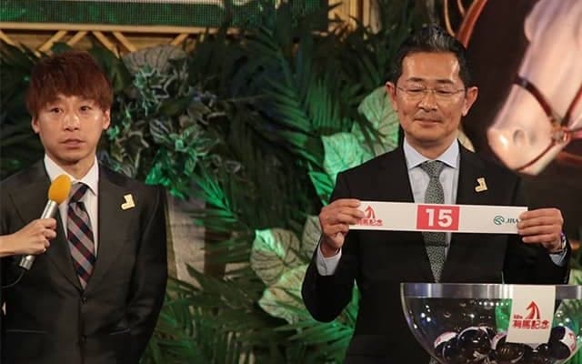  【有馬記念枠順確定】スターズオンアースは8枠16番、タスティエーラは7枠13番