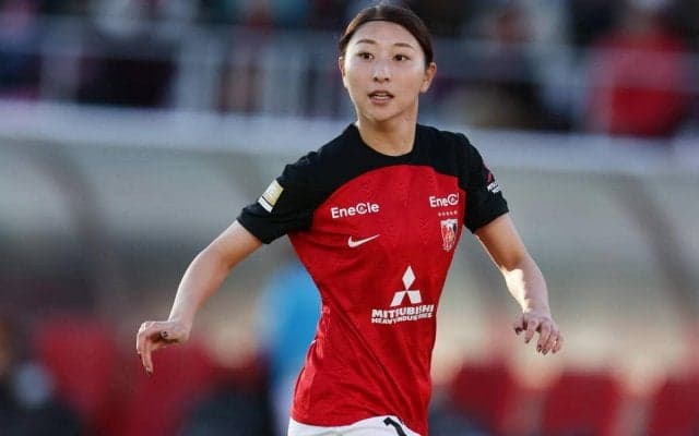 「これはめっちゃ良い」「ほんまに可愛いな」塩越柚歩が美容室納め、イメージの違うショットをファンが絶賛「凛とされた美しさが…」