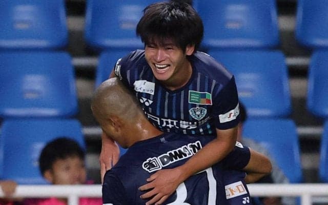 J1福岡が鶴野怜樹と契約更新！ ルヴァン杯7試合3得点で優勝貢献のルーキーFW