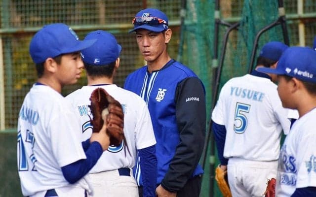 小学生への指導がまるで“高校レベル”　日差しまで計算…ベイJr.の抜かりなき「準備」