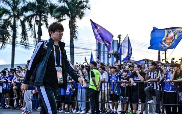 【3年ぶりのH&AでJ1川崎が挑んだ、ACLアウェイの舞台裏(2)】前日会見中に見舞った現地スタッフの“激しいランチ勧誘”……“微笑みの国”の想像を超える優しさ