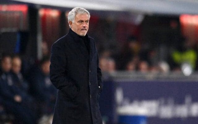 「クリスマスを変える試合」ローマファンに勝利のプレゼントを贈ったモウリーニョ監督、大事なナポリ戦の勝利に「当然の勝利だ」と選手を称える