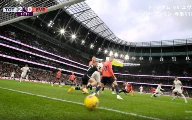 これが“アジア最強ストライカー”！「天才かよ」「冷静すぎる」 こぼれ球に超反応→ここしかないコースを狙撃した完璧ゴール　トッテナムFWソン・フンミンが高難度ショットを叩き込んだ瞬間