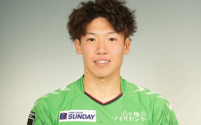 八戸がMF山内陸と契約更新、ルーキーイヤーで30試合1得点「結果でチームの勝利に貢献出来るように」