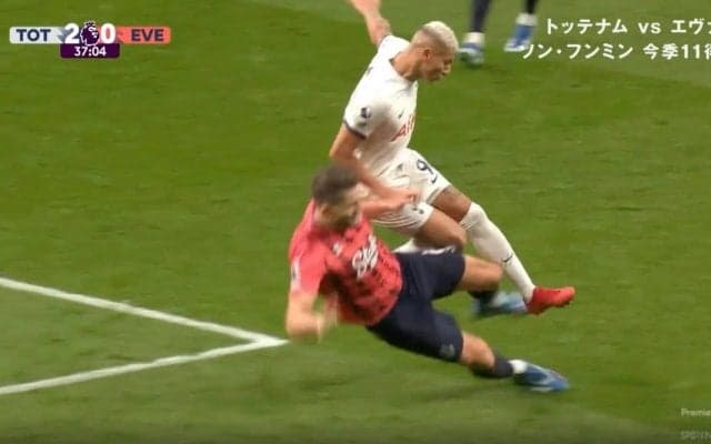 悪童がブチギレ！「狙ったな」「殺す気かよ！」 怒りの“報復タックル”を炸裂した瞬間　やられたら殺り返す！仲間の仇を討ったブラジル代表FWのハードプレー