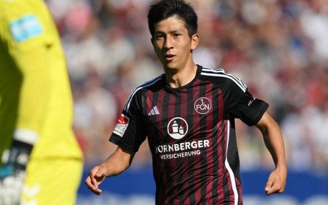 チャンスを棒に振った10月シリーズの悔しさをタイ戦・アジアカップにぶつけられるか?ポスト三笘を狙う奥抜侃志の現在地/奥抜侃志(ニュルンベルク)【新しい景色へ導く期待の選手/vol.28】