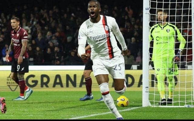 CBにケガ人続出のミラン、サレルニターナ戦で負傷交代のトモリは2カ月の離脱に