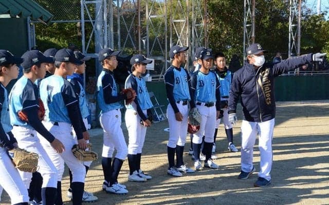 “見よう見まね”は「本来の姿ない」　精鋭小学生に力説…情報社会こそ大事な「基礎」