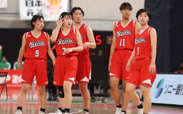 千葉経済大附属が土浦日大を破りベスト8進出…角陽菜多が30得点11リバウンドの活躍／ウインターカップ2023