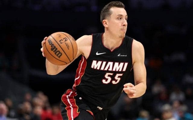 今季絶好調のダンカン・ロビンソンがNBA史上最速で通算3ポイント成功900本を突破