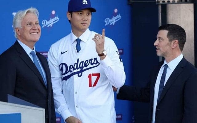 “消極的だった”ドジャースが異例の受諾 大谷翔平の超巨額契約にトレード拒否権が付帯された理由とは？