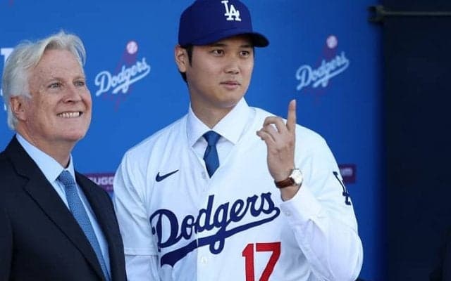 米メディアが大谷翔平のさらなる“勧誘”を予想「ササキやムラカミなどを仲間に入れるだろう」