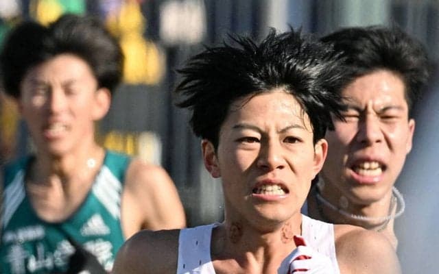 箱根駅伝中継車のキツイ仕事内容　大人用オムツやのど飴を準備　乗車する渡辺康幸は「おかげさまで一度もピンチになったことはない」