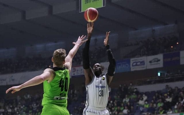 京都のシェック・ディアロに1試合の出場停止と罰金…24日北海道戦で失格・退場