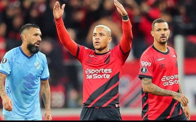 バルセロナ期待の新戦力ヴィトール・ロッキが現地入り…「夢が叶った瞬間」と第一声