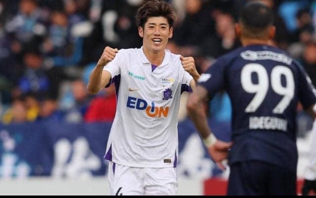 広島が主力CB荒木隼人と契約更新！　控えGKの川浪吾郎とも