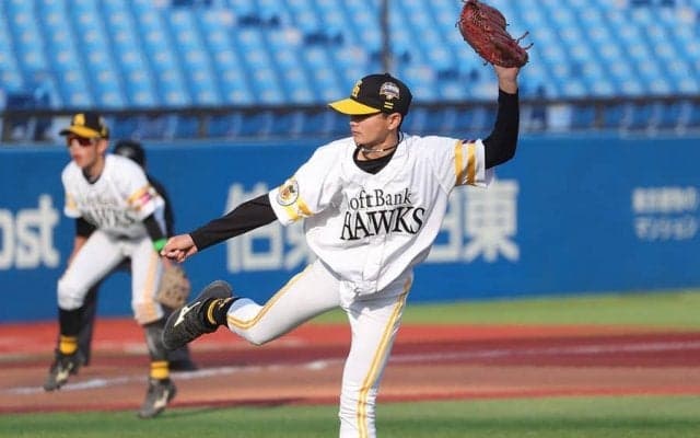 小学生が毎週末「沖縄→福岡」通い　“地元の星”に注ぐ期待…寄り添う母の献身
