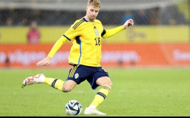 「ゲームの中心となれる選手」　浦和がスウェーデン代表MFグスタフソン獲得合意！　新指揮官とは再共闘に