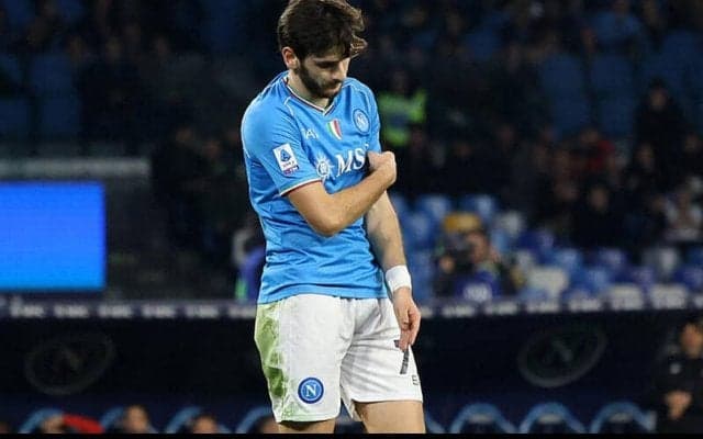 メレトがPKストップもナポリ、モンツァGKディ・グレゴリオの牙城を崩せずにゴールレスドロー【セリエA】