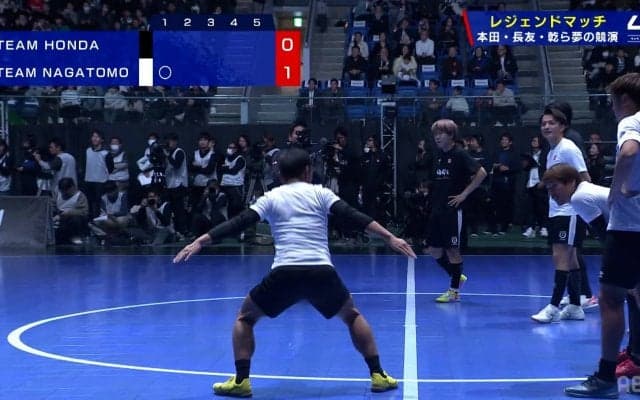 「二度とない景色」本田圭佑、長友佑都、遠藤保仁、乾貴士、家長昭博など“アベンジャーズの夢のPK戦”にファン大興奮！長すぎ助走や強烈シュートに「楽しすぎた」「えぐすぎ」