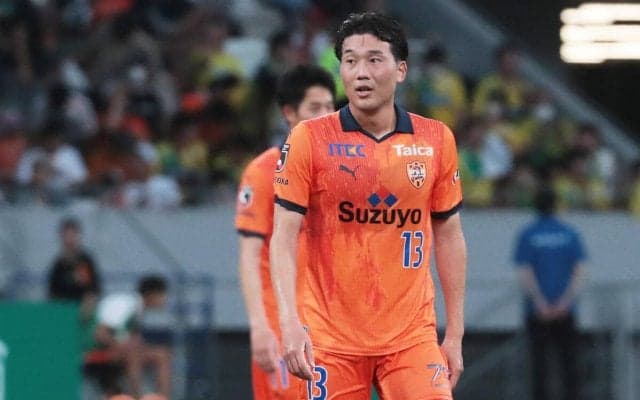 清水が下部組織出身のMF宮本航汰、GK梅田透吾と契約更新